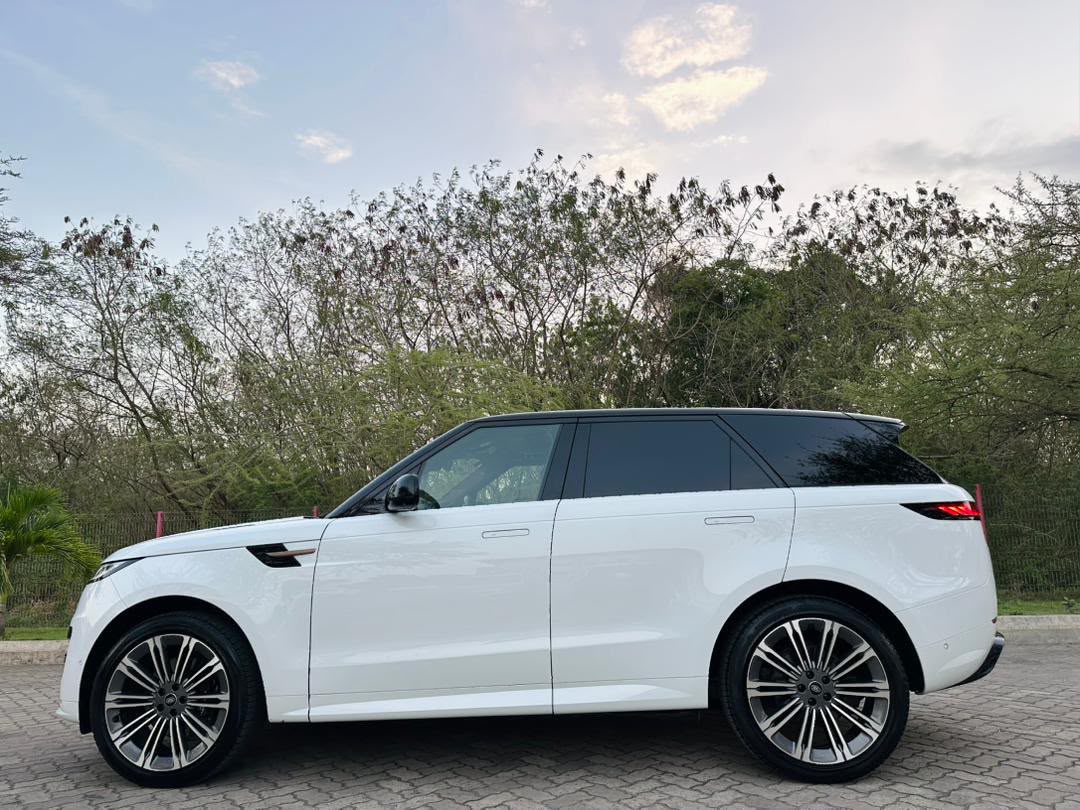 RANGE ROVER SPORT  DAYNAMIC  SE MHEV AUTOBIOGRAPHY thumbnail 12